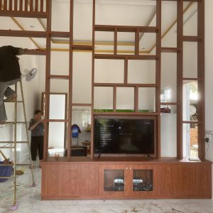 Đội Xây Dựng Kim Cơ Khí Tổng Hợp Trung Nguyễn chuyên Tư vấn – Thiết kế – Thi công – Sửa chữa – Nhận xây dựng nhà trọn gói chìa kháo trao tay: Nhà mê, Nhà cấp 4, nhà ống, mái thái… Cung cấp và lắp đặt cửa nhôm cao cấp, cửa sắt inox, kính cường lực, cầu thang lan can, cửa cuốn cửa kéo, kết cấu thép, mái vòm, mái xếp di động, vô lăng – cầu đẩy. Đội Xây Dựng Kim Cơ Khí Tổng Hợp Trung Nguyễn trực tiếp khảo sát & thi công! Nhanh chóng, chuyên nghiệp, giá rẻ hàng đầu tại khu vực Đắk Lắk và các vùng lân cận. Với hơn nhiều năm kinh nghiệm trong lĩnh vực thi công nhôm kính, với chất lượng bảo đảm, giá rẻ nhất tại Đắk Lắk.Với phương châm hoạt động “UY TÍN TẠO NÊN THÀNH CÔNG” chúng tôi luôn luôn mong muốn mang đến sự hoàn hảo nhất trong thi công.